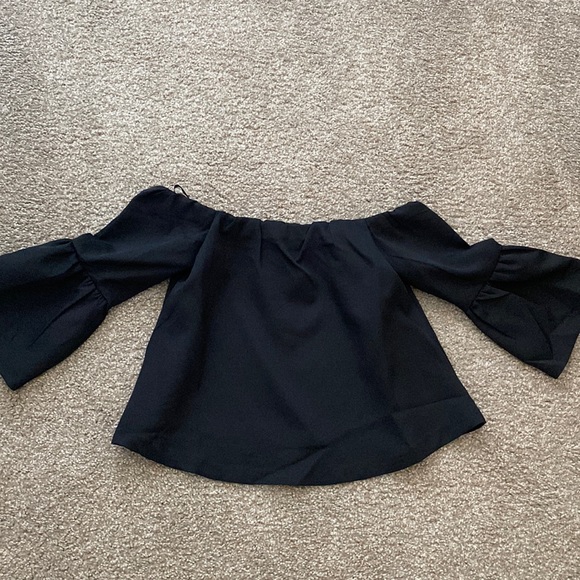 Tops - Off the Shoulder Blouse